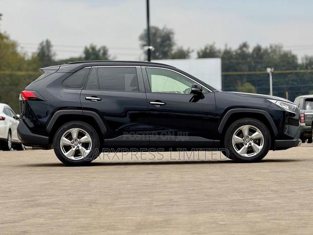 Toyota RAV4 2019 Black