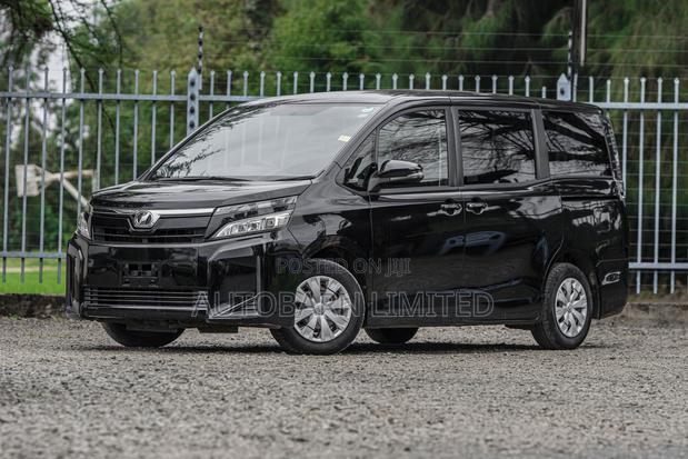 Toyota Voxy 2018 Black