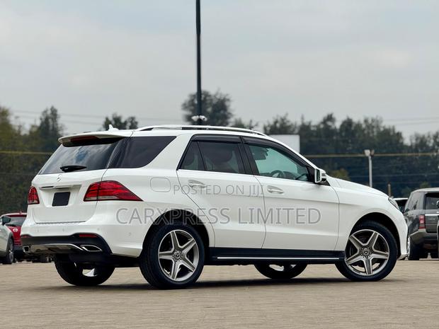 Mercedes-Benz GLE-Class 2018 White