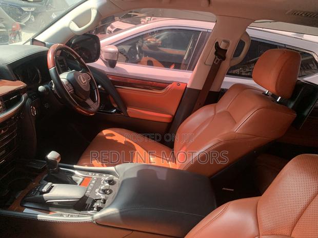 Lexus LX 570 (5 seats) AWD 2018 Black
