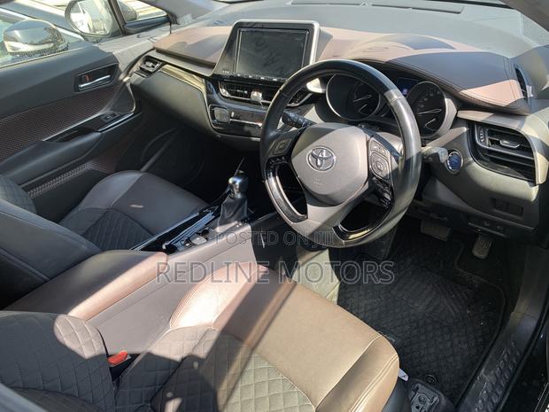 Toyota C-HR XLE Prermium FWD (2.0L 4cyl 2AM) 2018 Black