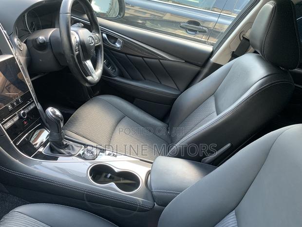 Nissan Skyline 2018 Black