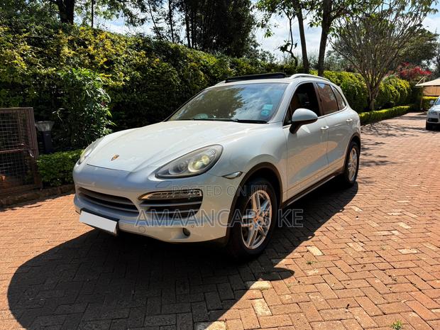 Porsche Cayenne 4dr SUV AWD (3.6L 6cyl 6M) 2014 White