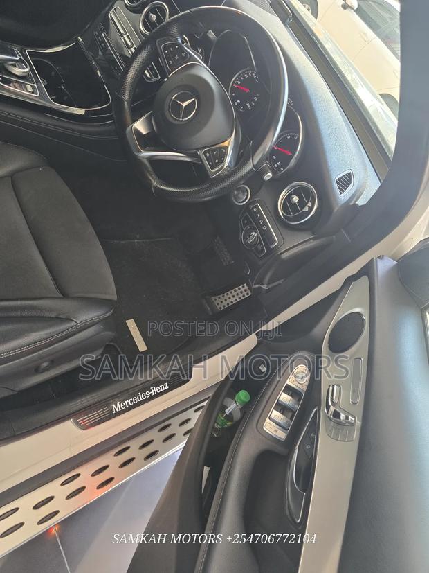 Mercedes-Benz GLC-Class 2019 White