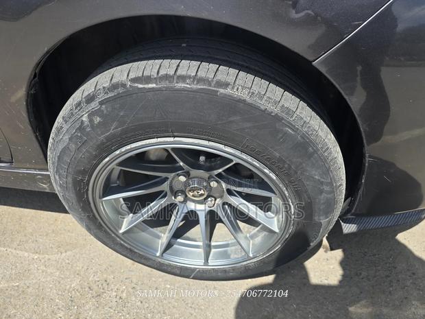 Toyota Vitz 2015 Gray