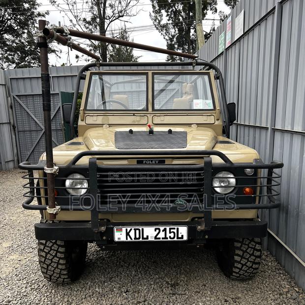 Land Rover Defender 110 2.5 TDi 2006 Beige