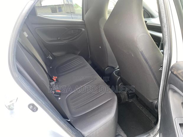 Toyota Yaris 2019 Silver