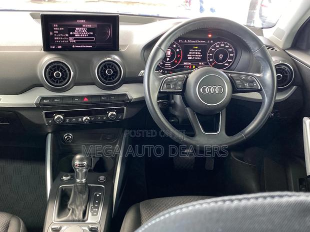 Audi Q2 2019 Blue
