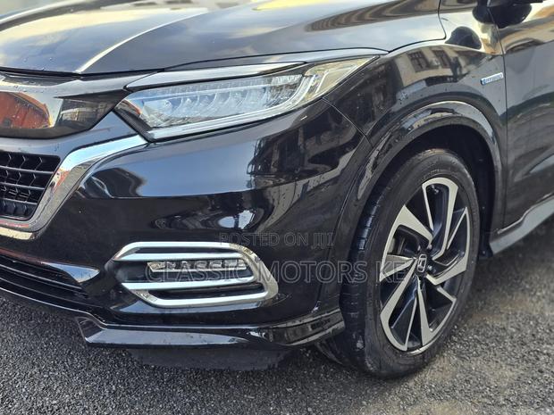 Honda Vezel 1.5 Hybrid 2WD 2018 Black