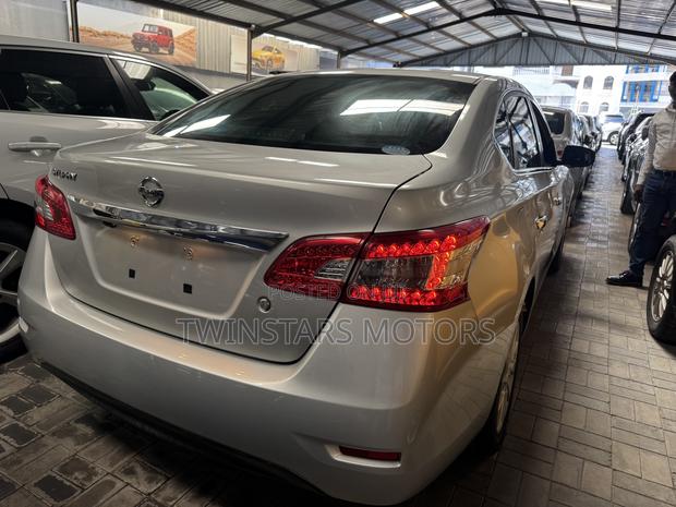 Nissan Sylphy 2018 Silver