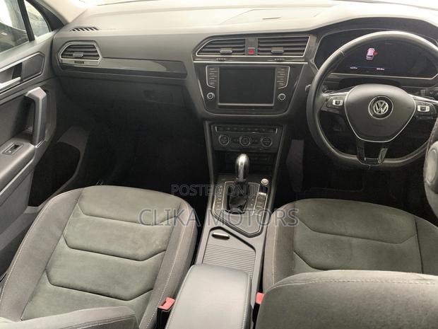 Volkswagen Tiguan 2018 Silver
