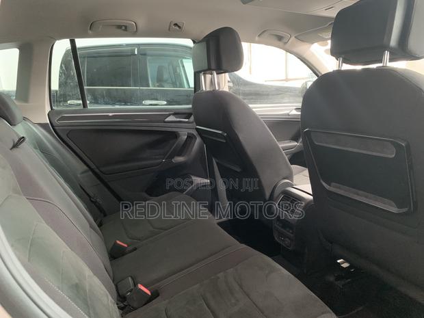 Volkswagen Tiguan 2018 Silver
