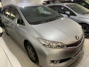 Toyota Wish 2018 Silver for sale