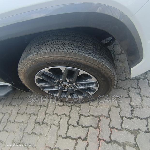 New Nissan Terrano 2024 White