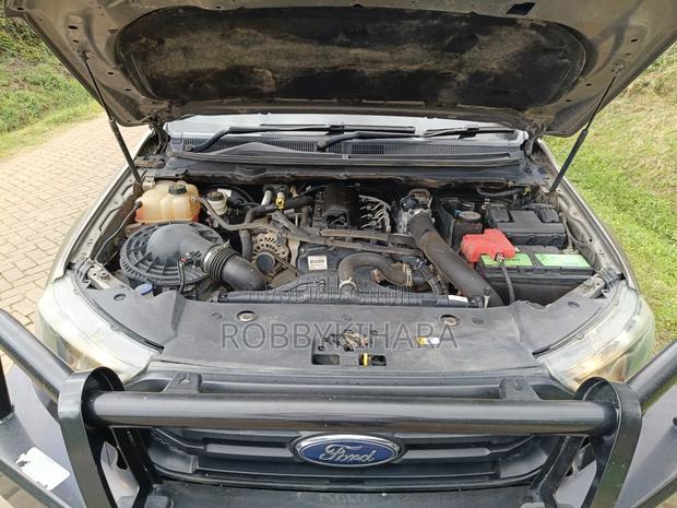 Ford Ranger Wildtrak 2021 Gray