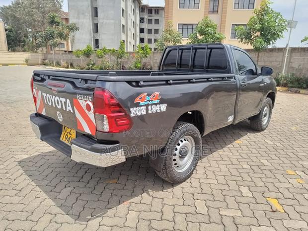 Toyota Hilux Revo Single Cab Deisel 2.4 RWD 2021 Black