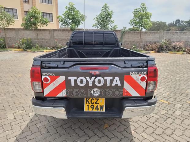 Toyota Hilux Revo Single Cab Deisel 2.4 RWD 2021 Black