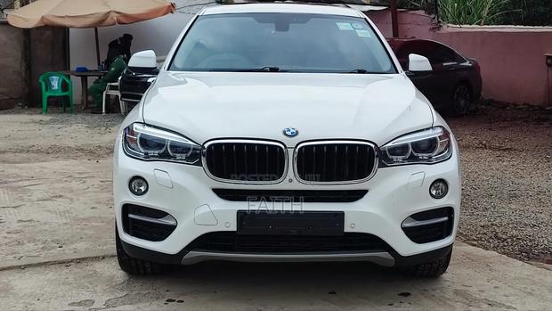 BMW X6 xDrive35i 4dr SUV AWD (3.0L 6cyl Turbo 8A) 2015 Pearl