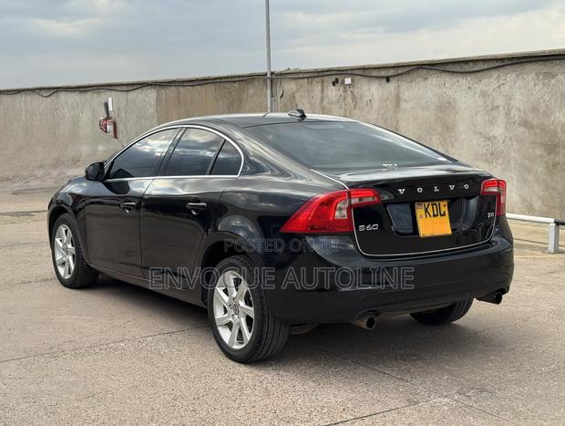 Volvo S60 2015 Black