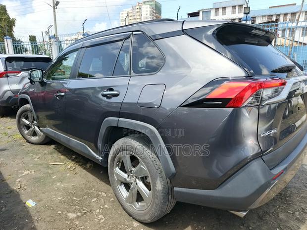 Toyota RAV4 Hybrid 2020 Gray