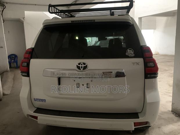 Toyota Land Cruiser Prado 2.7 2018 White