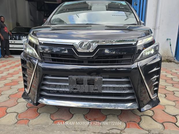 Toyota Voxy 2019 Black