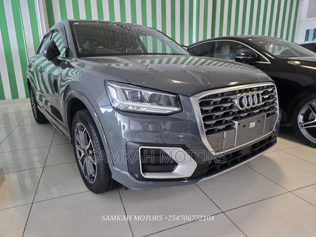 Audi Q2 2020 Gray
