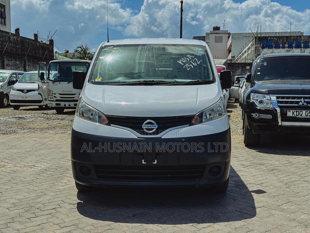 Nissan NV200 SV 2019 White