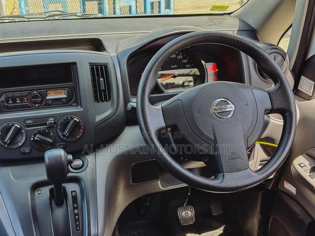 Nissan NV200 SV 2019 White