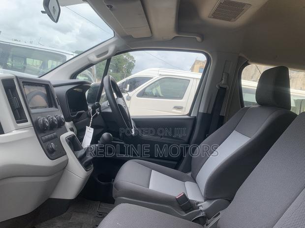 Toyota HiAce 2019 White
