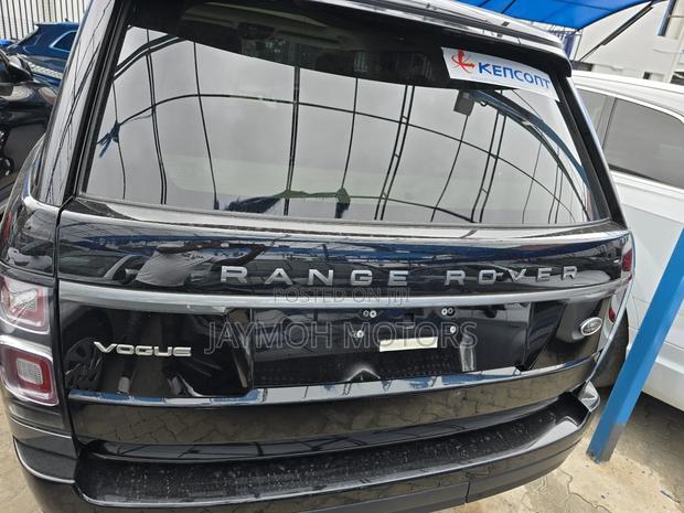 Land Rover Range Rover Vogue 2019 Black