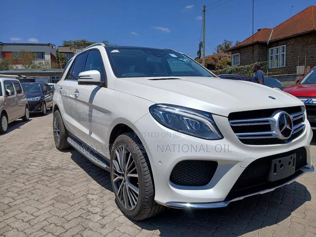 Mercedes-Benz GLE-Class GLE 350d 4MATIC 2018 White