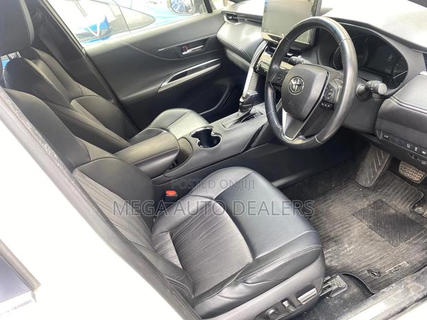 Toyota Harrier 2021 White