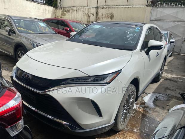 Toyota Harrier 2021 White