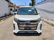 Toyota Noah 2019 Pearl for sale