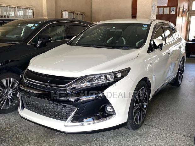 Toyota Harrier 2018 White