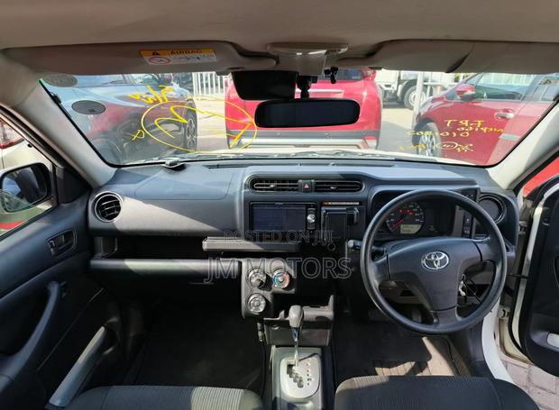 Toyota Succeed 2018 Gray