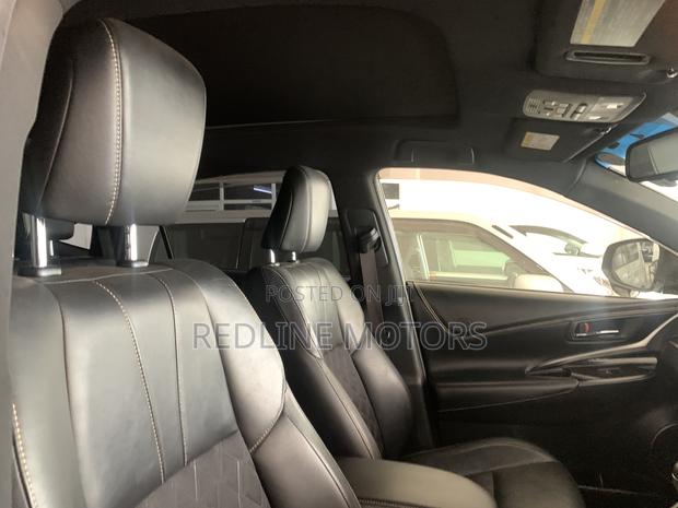 Toyota Harrier 2.0 2018 Black