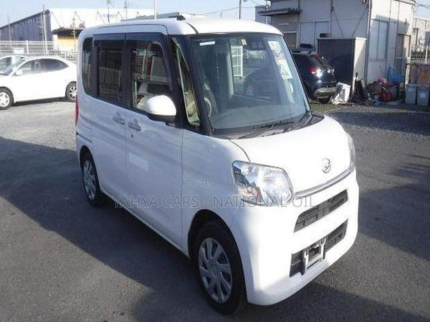 Daihatsu Tanto 660 FWD 2018 White