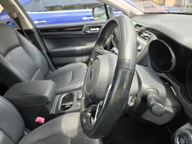 Subaru Outback 2019 Black
