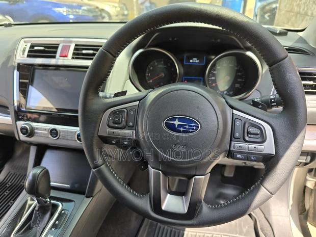 Subaru Outback 2016 Gold