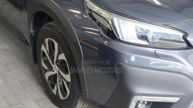 Subaru Outback Premium 2022 Gray
