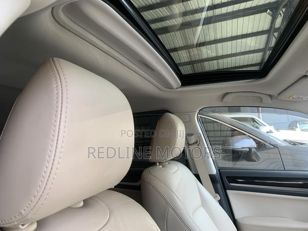 Subaru Outback 2.5i Premium AWD 2018 Ivory