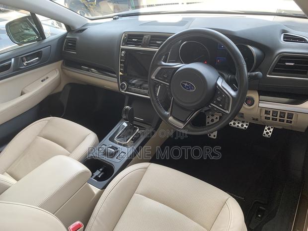 Subaru Outback 2.5i Premium AWD 2018 Ivory
