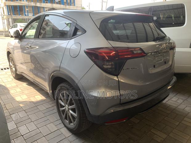 Honda Vezel 1.5 Hybrid 4WD 2018 Silver