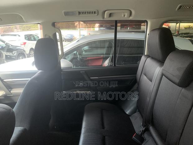Mitsubishi Pajero V80 3.2 DI-D 2018 Off white