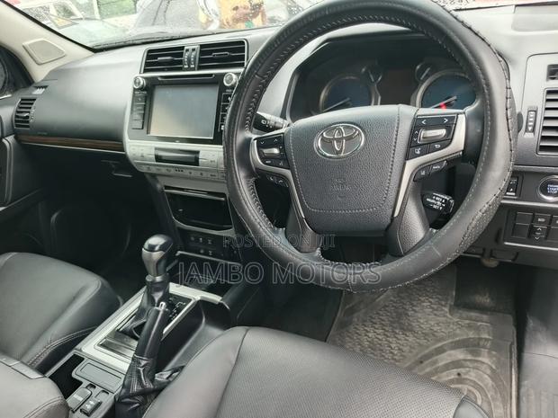 Toyota Land Cruiser Prado 2.8 2020 Silver