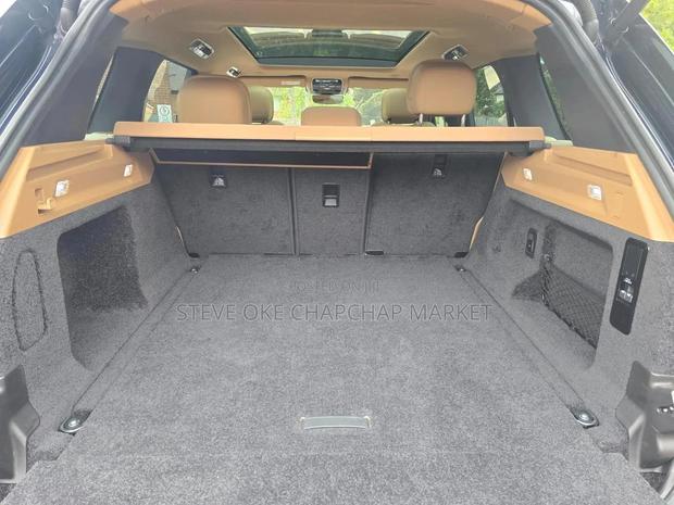 Land Rover Range Rover Vogue 2022 Black