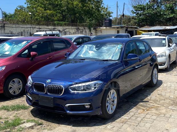 BMW 118i 2018 Blue