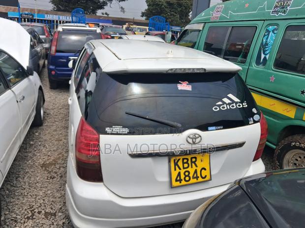 Toyota Wish 2005 White